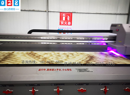 成都平板uv噴繪打印廠家