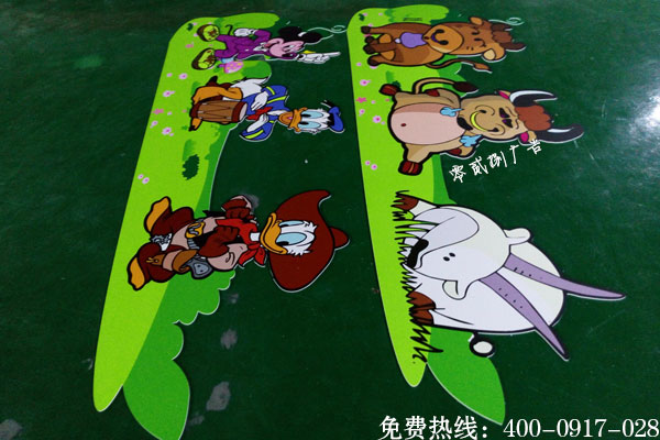 PVC板櫥窗裝飾標識UV噴繪制作